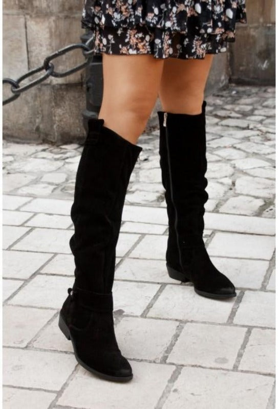 Alyson boots | Every step is a work of art